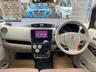 毎回座るフロントシート。運転席は必ず使用する部分ですので、座り心地が重要です！