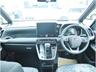 毎回座るフロントシート。運転席は必ず使用する部分ですので、座り心地が重要です！
