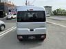 ［スタッフ］　車のことならお任せください。プロのスタッフだから安心！