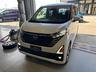 ［スタッフ］　車のことならお任せください。プロのスタッフだから安心！