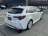 ［スタッフ］　車のことならお任せください。プロのスタッフだから安心！