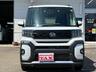 タックス宮城野で展示している届出済未使用車やちょい乗り車のほとんどがオーディオレス状態です！Ｂｌｕｅｔｏｏｔｈで音楽が聴きたい♪やＤＶＤ鑑賞がしたい！等のご希望に合ったナビやオーディオをご案内します！