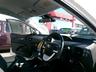 運転席の足元広々としているので運転しやすいです！