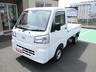 もちろん室内のクリーニングもしっかりと行います！専用スチーマーでシートの汚れはもちろん車内の臭いも取り除きます。綺麗な室内はやっぱり気持ちがいいですね☆