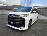 トヨタ　ノア ハイブリッドＳ－Ｚ モデリスタエアロ・パワーバックドア・純正１０．５インチディス