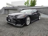 レクサス　ＬＳ ＬＳ５００ｈ Ｉパッケージ モデリスタエアロ・カールソン２１ＡＷ・黒革エアーシー