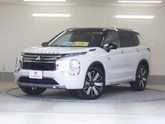 三菱　アウトランダー ＰＨＥＶ ２．４ Ｐ ４ＷＤ  ホワイトダイヤモンド×ブラックマイカ