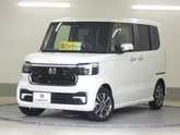 ホンダ　Ｎ－ＢＯＸ カスタム ６６０ ８インチナビ／フルセグＴＶ バックカメラ プラチナホワイトパー
