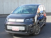 ホンダ　フリード １．５ ｅ：ＨＥＶ クロスター リヤクーラー メーカー保証付 登録済未使用車 ６