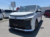 トヨタ　ヴォクシー ２．０ Ｓ－Ｚ メーカーＯＰ特別色・デジタルインナーミラー プラチナホワイトパー