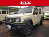 スズキ　ジムニーノマド １．５ ＦＣ ４ＷＤ ８インチナビ 登録済未使用車 シフォンアイボリーＭ２ ブラ