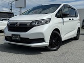 ホンダ　フリード １．５ ハイブリッド Ｇ ブラックスタイル ステアリングスイッチ／ホンダセンシン