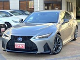 レクサス　ＩＳ ３００ｈ Ｆスポーツ フルエアロ＆ａｍｐ；スポーツマフラー 黒本革 パノラミック