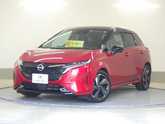 日産　ノートオーラ １．２ Ｇ レザーエディション 全方位カメラ ガーネットレッド／スーパーブラック