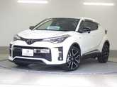 トヨタ　Ｃ－ＨＲ ハイブリッド １．８ Ｓ ＧＲ スポーツ ８インチナビ／バックカメラ ホワイトパ
