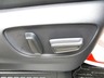 運転席は電動シートになっています☆　体格に合わせてシートの位置を細かく調整できるので快適なドライブをお楽しみいただけます♪　長距離ドライブも疲れません☆