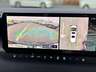 ナビ画面にはハンドルを切った方向にガイドラインが動くバックモニターが映りますので、車庫入れなども楽々です♪