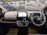 広い視界の運転席周り。アルパイン製ナビ装着車です