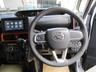 広い視界の運転席周り。お得な純正ナビTV装備しています。