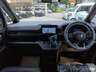広い視界の運転席周り。お得な純正9型ナビ（LXM-242ZFNi）装備しています。