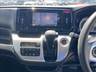 運転席回りもシンプルで、すっきりです♪