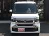 ●全車３か月又は３０００ｋｍの全国無料保証が付いています。もっと長く保証が欲しいといったお客様には最長７年まで期間が選べる延長保証もご用意しています。（有料）