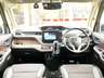 視界が広く運転しやすい機能的なデザイン！座るたびにワクワクする広々とした空間です(^^♪