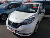 日産　ノート ｅ－パワー　メダリスト