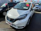 日産　ノート ｅ－パワー　メダリスト